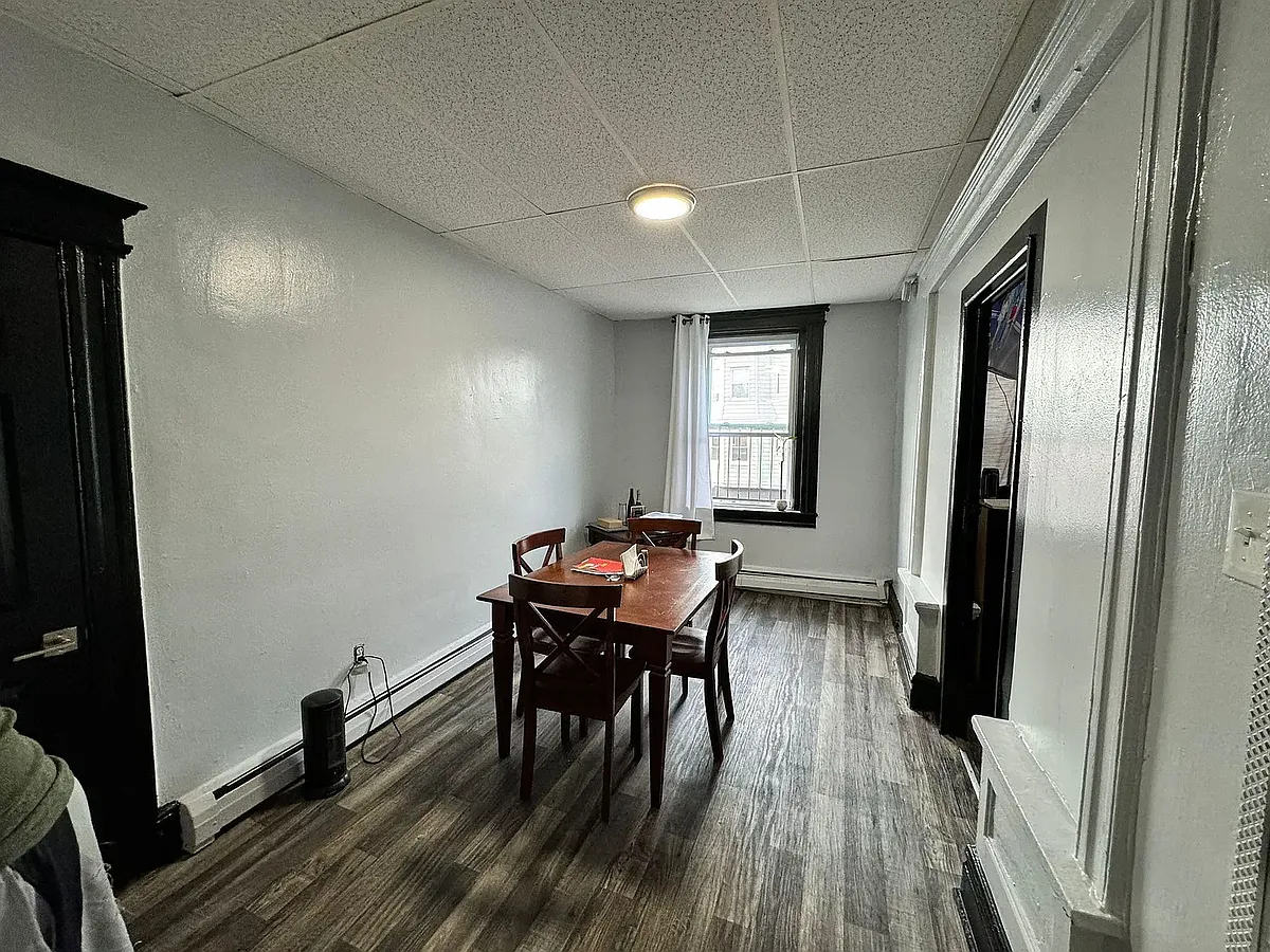 Building Photo - 527 Harrison Ave #6D