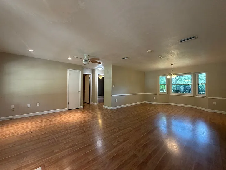 2815 SW 101st Ter — Photo 5