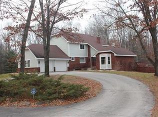 5109 Van Amberg Rd, Brighton, MI 48114