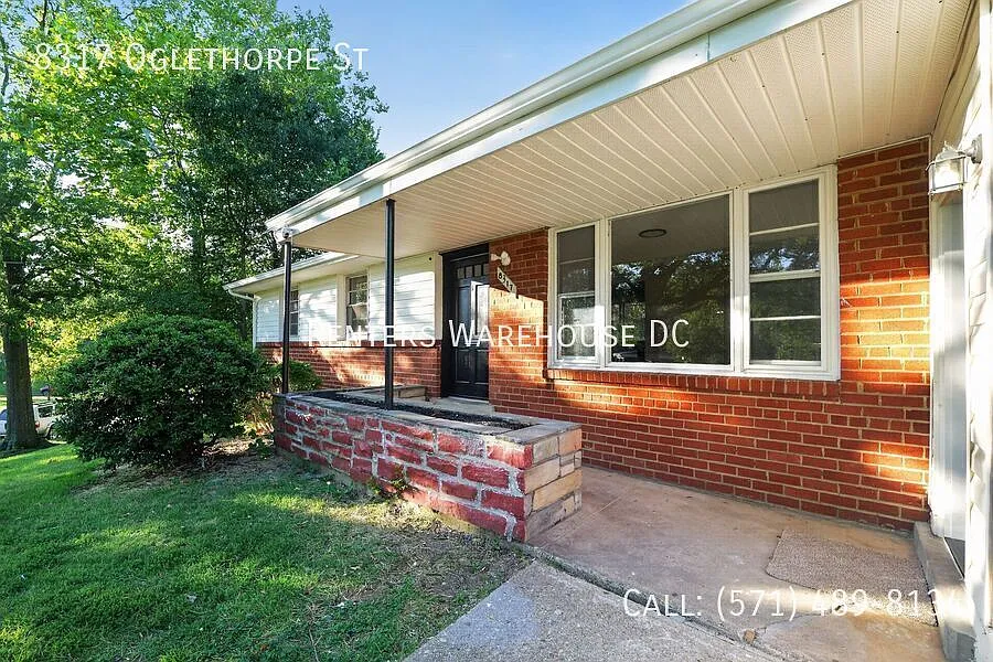 Fully Renovated 4BR Home with Fenced Yard in Hyattsville! — Photo 3