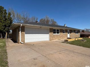 1336 Northlawn Rd, Davenport, IA 52804