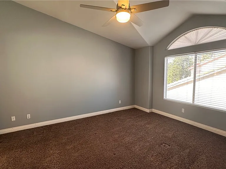 5268 Island Chain Rd — Photo 24