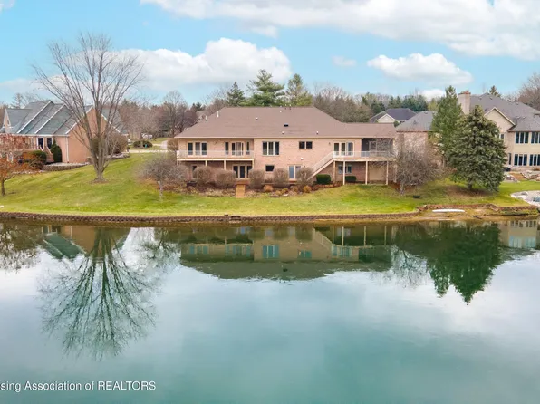 406 Shoreline Dr, Dewitt, MI 48820