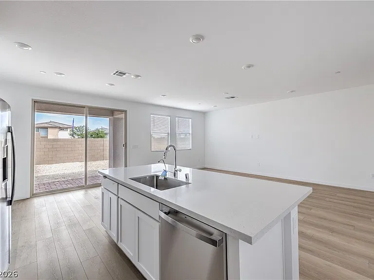 11804 Waterbird Ave — Photo 7