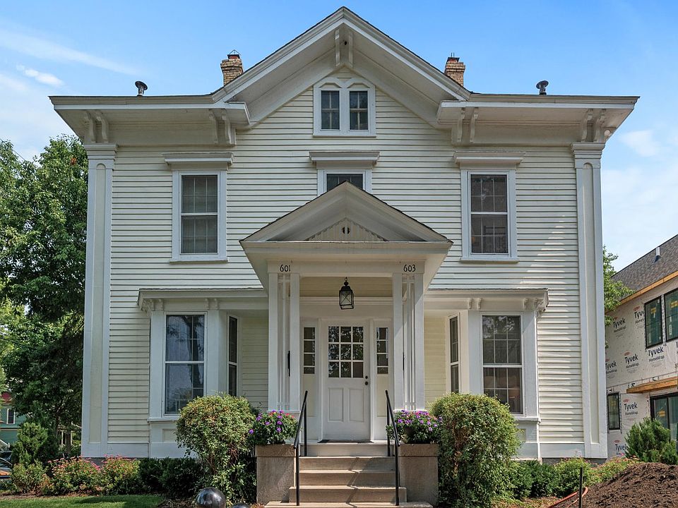 1st image of 603 5th St SE #603