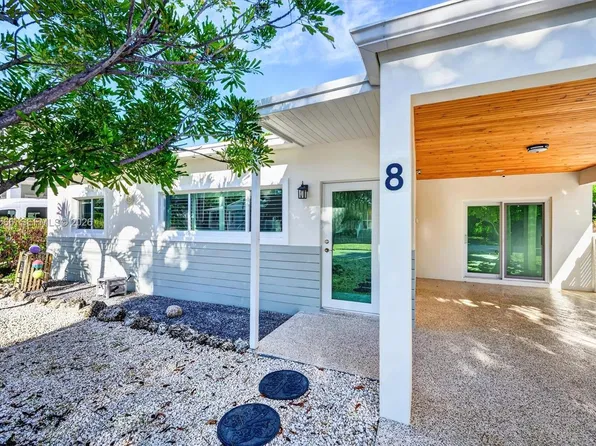 8 Ocean View Blvd, Key Largo, FL 33037