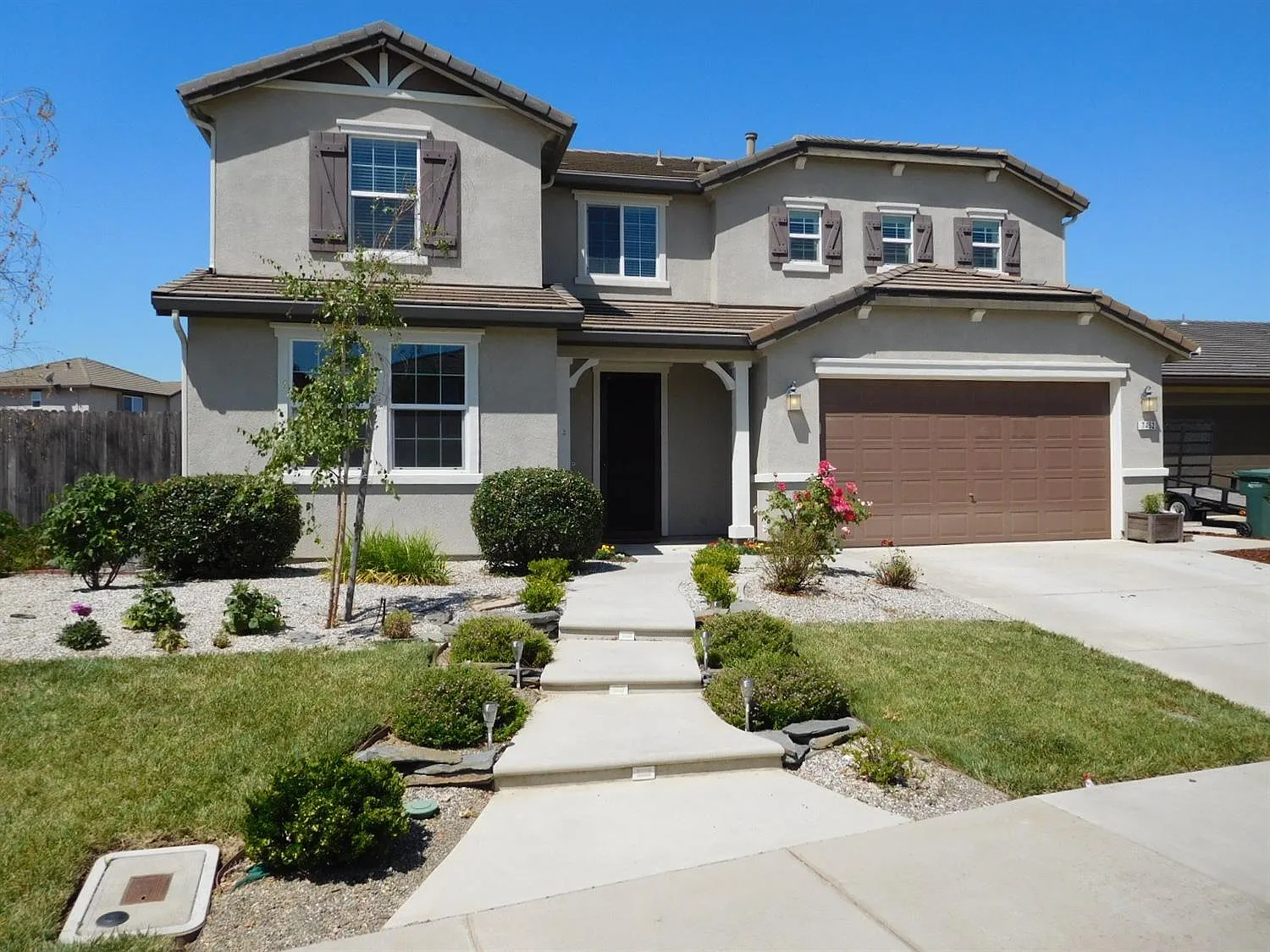 7452 Diamond Ranch Dr photo 1
