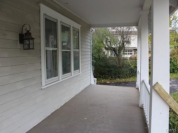 3rd image of 105 Arden Dr