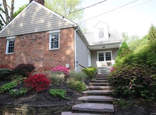 25 Strawtown Rd, West Nyack, NY 10994