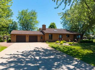 6864 Dairyland Ln, Rudolph, WI 54475