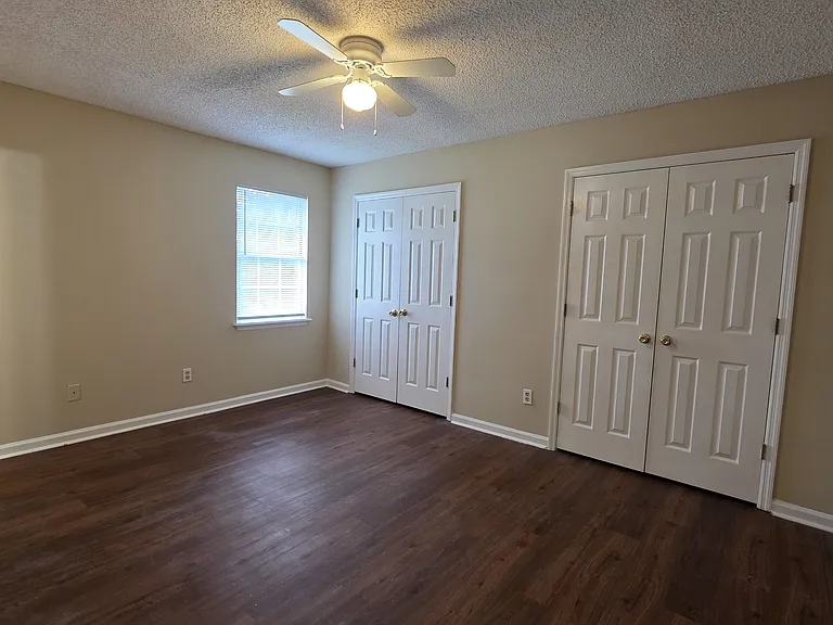 106 Augusta Ct #A — Photo 2