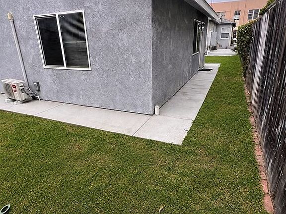 4th image of 2458 Chestnut Ave #2458