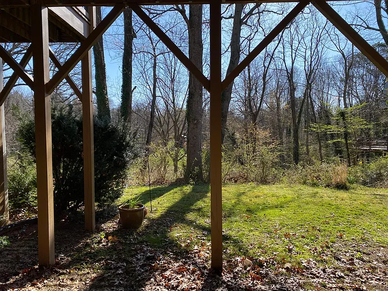 8 Sulphur Springs Rd — Photo 11