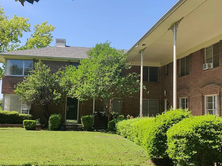 8801 Gaston Pkwy — Photo 14