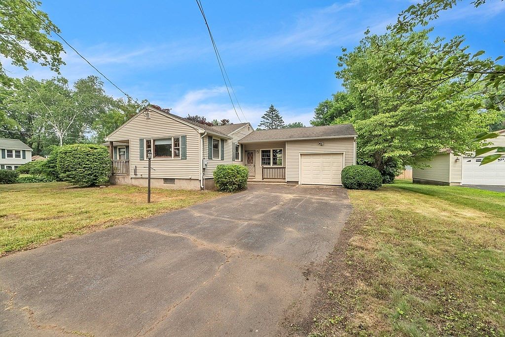 37 Hathorne, Agawam, MA 01001 | Zillow