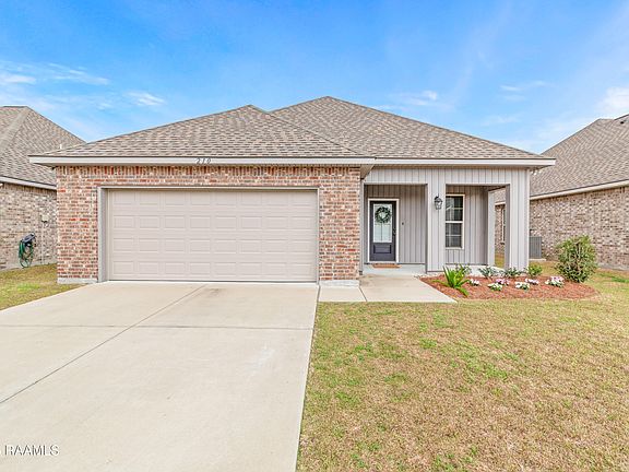 3rd image of 210 Crescent View Ln