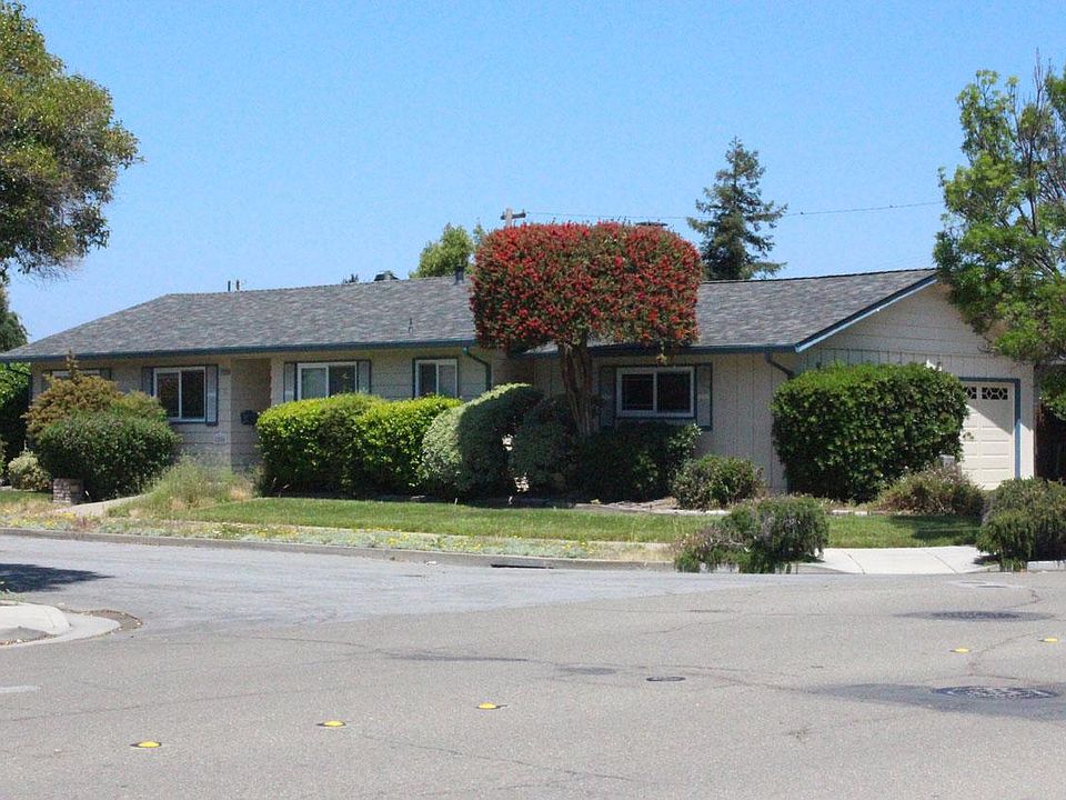 1st image of 42804 Deauville Park Ct
