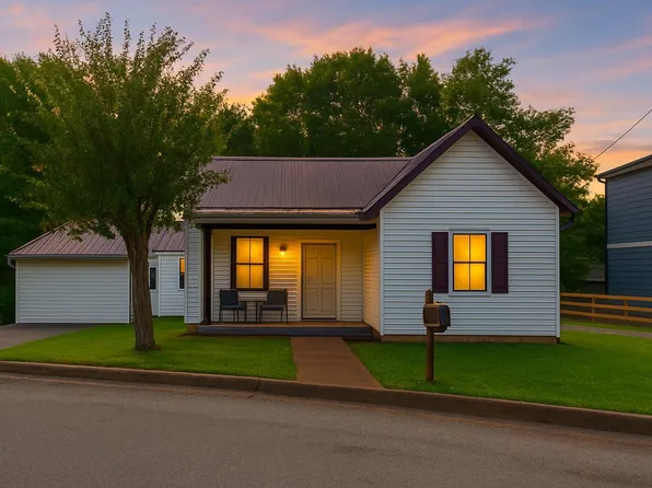 127 Lawn St, Clarksville, TN 37040