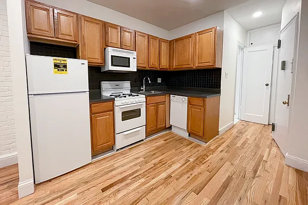 Rented by Corcoran | media 15