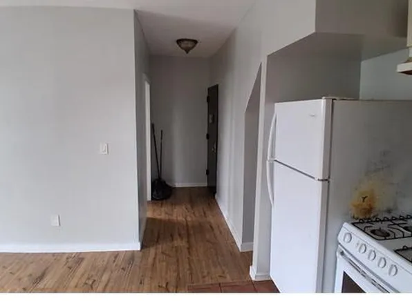 18226 Hillside Ave, Jamaica, NY 11432