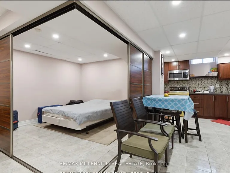 5687 Goldenbrook Dr #BASEMENT — Photo 9