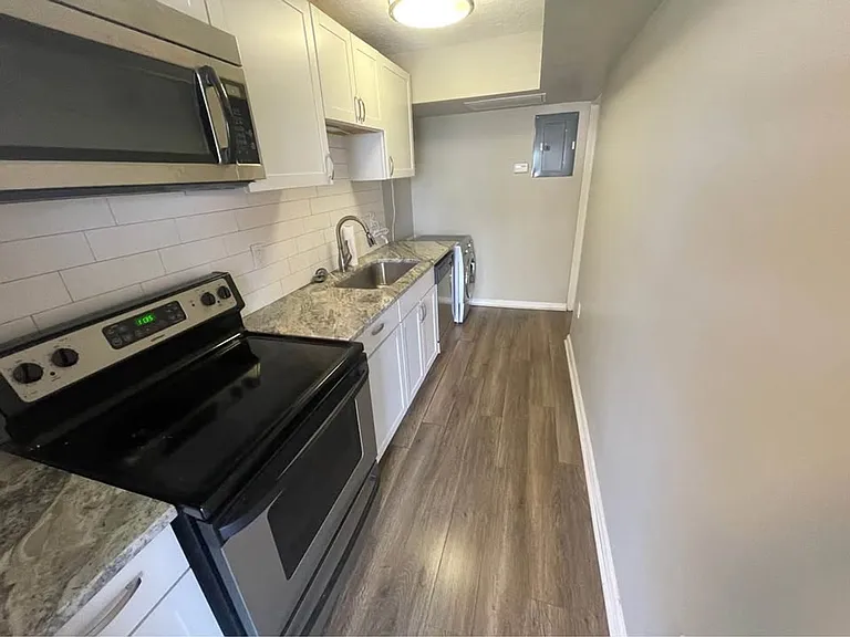 2990 Rhodes Cir S #114 — Photo 4