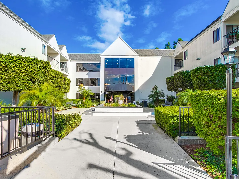 Casa Pacifica Senior Apartment Homes