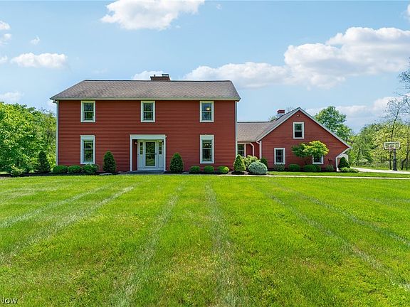 3rd image of 9229 Deerfield Dr