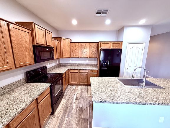 2nd image of 2865 N Mystic Ct