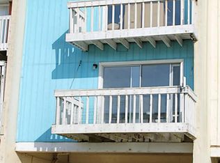 101 Pelican Pl, Surfside Beach, TX 77541