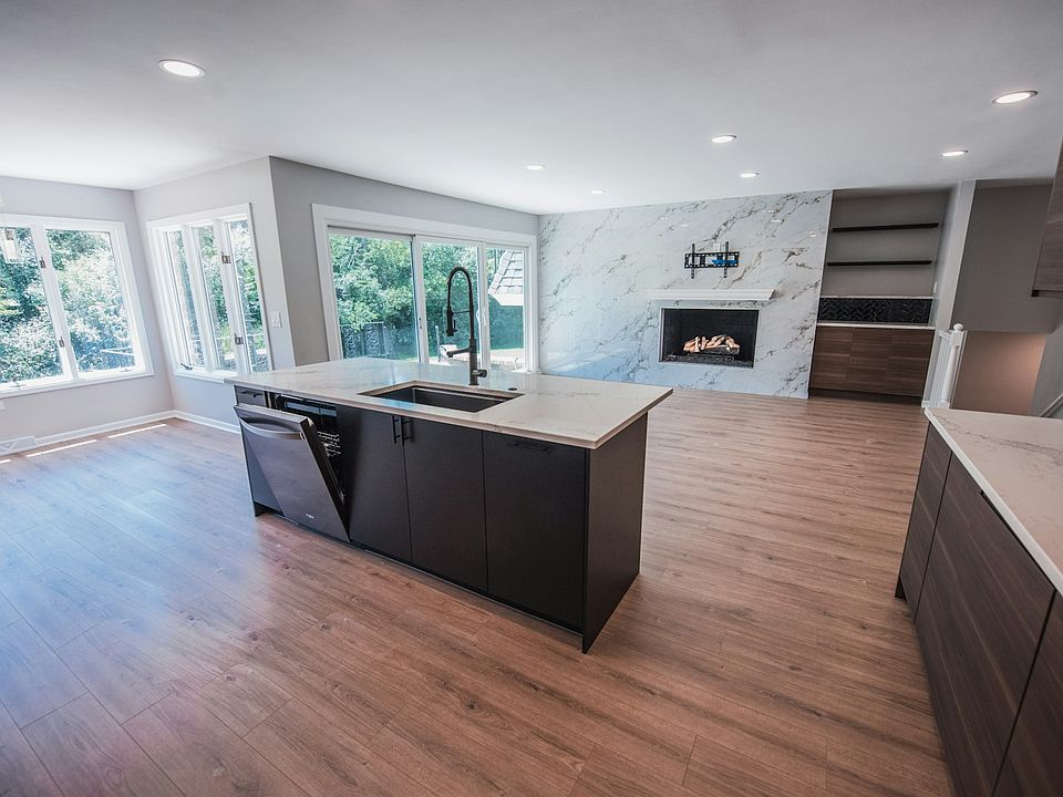 kitchen/ living room with gas fireplace