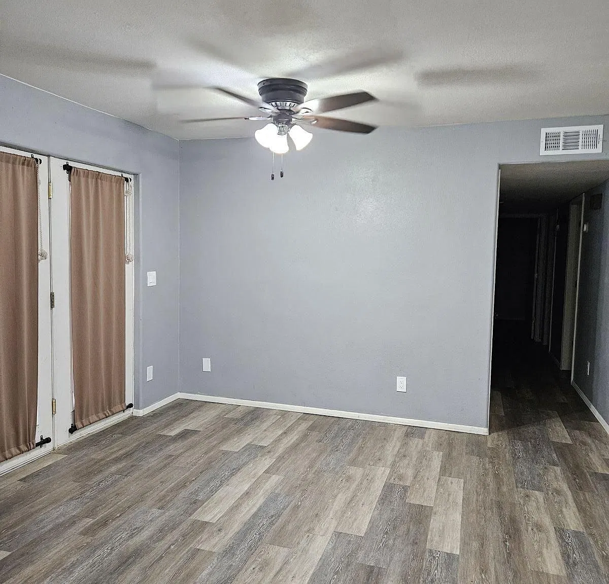 4 bed, 2.0 bath, 1512 sqft, $1,900 — Photo 4