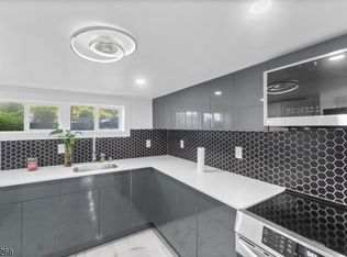 656 Park Ave, Elizabeth, NJ 07208