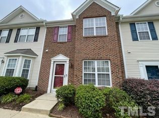 11 Edgebrook Cir, Durham, NC 27703