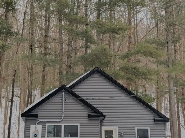 125A Tamarack Rd, Pittsfield, MA 01201