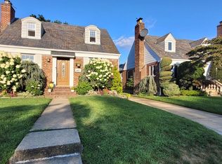 7518 186th St, Fresh Meadows, NY 11366