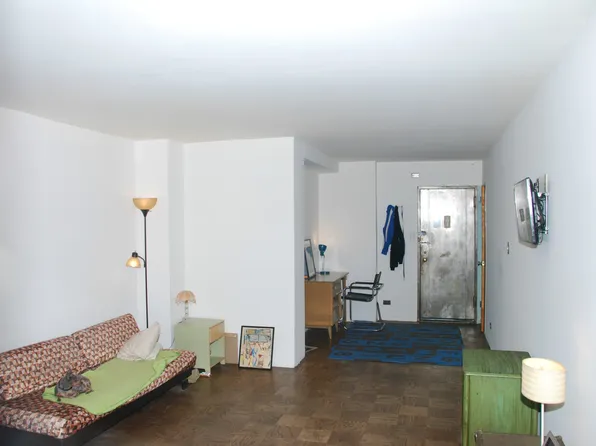 268 East Broadway image 1 of 5