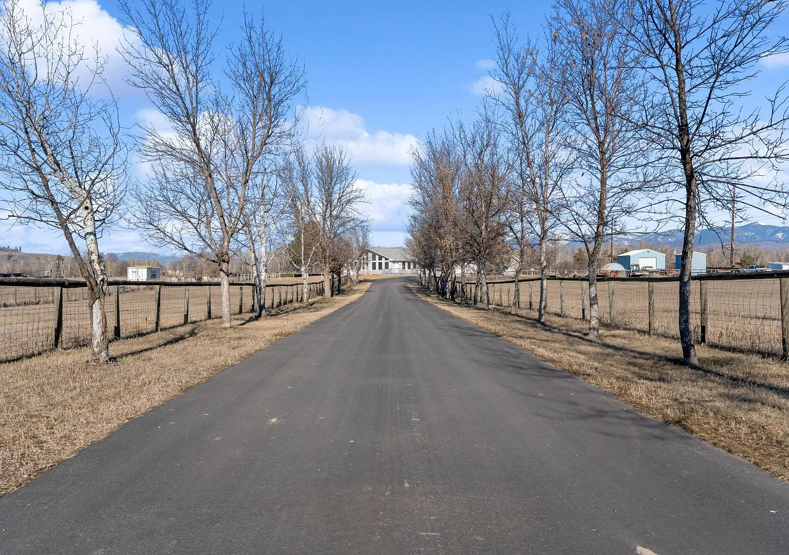 5080 Old Bitterroot Rd — Photo 1