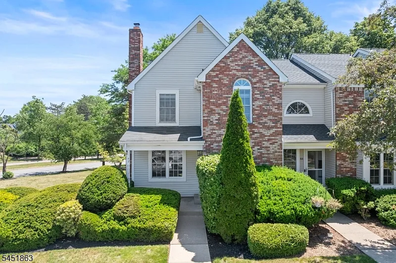 2 bed, 2.5 bath, $3,000 — Photo 2