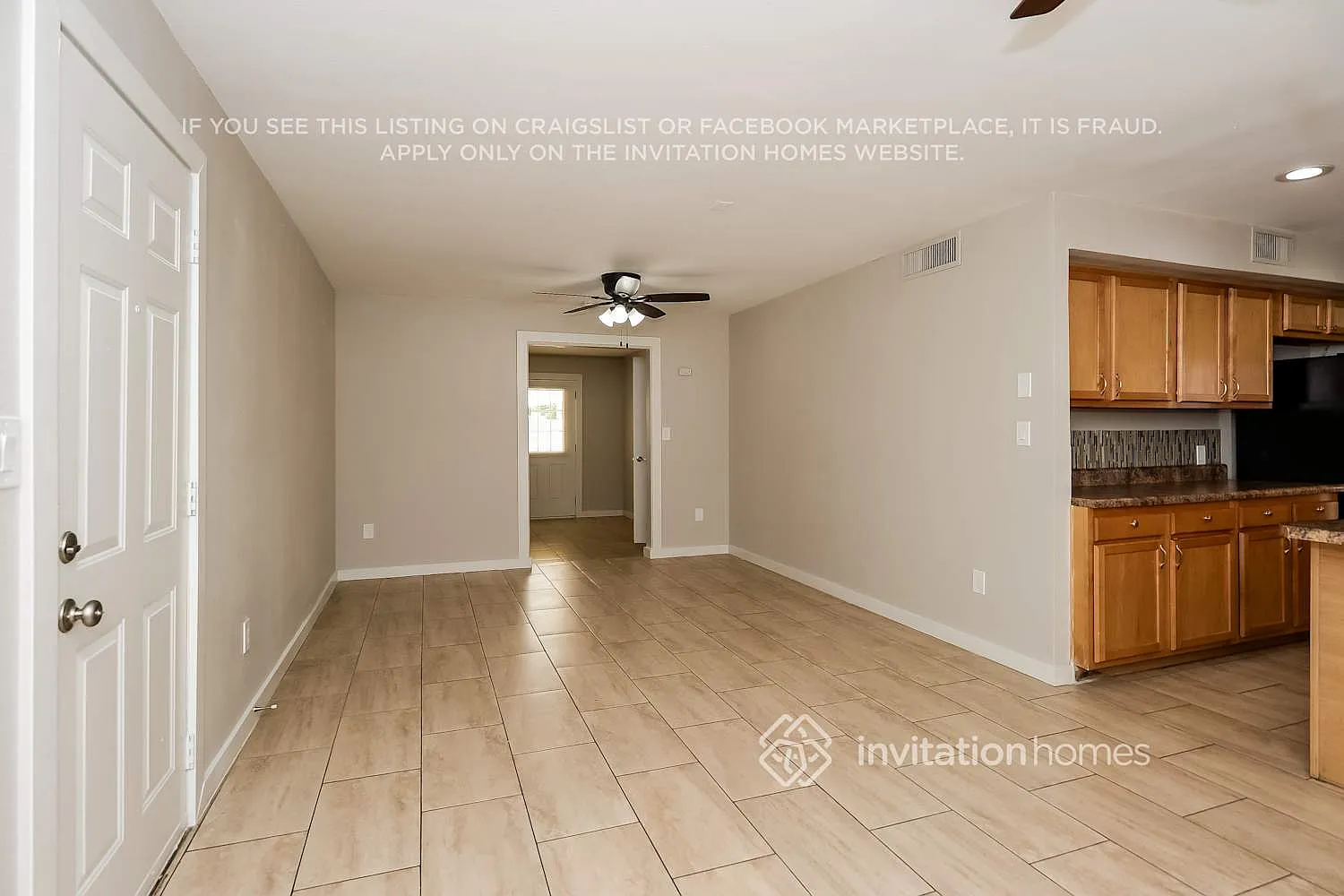 2211 N 54Th Lane Phoenix, AZ 85035 — Photo 2
