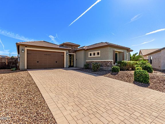3rd image of 5827 W AUTUMN VISTA Way