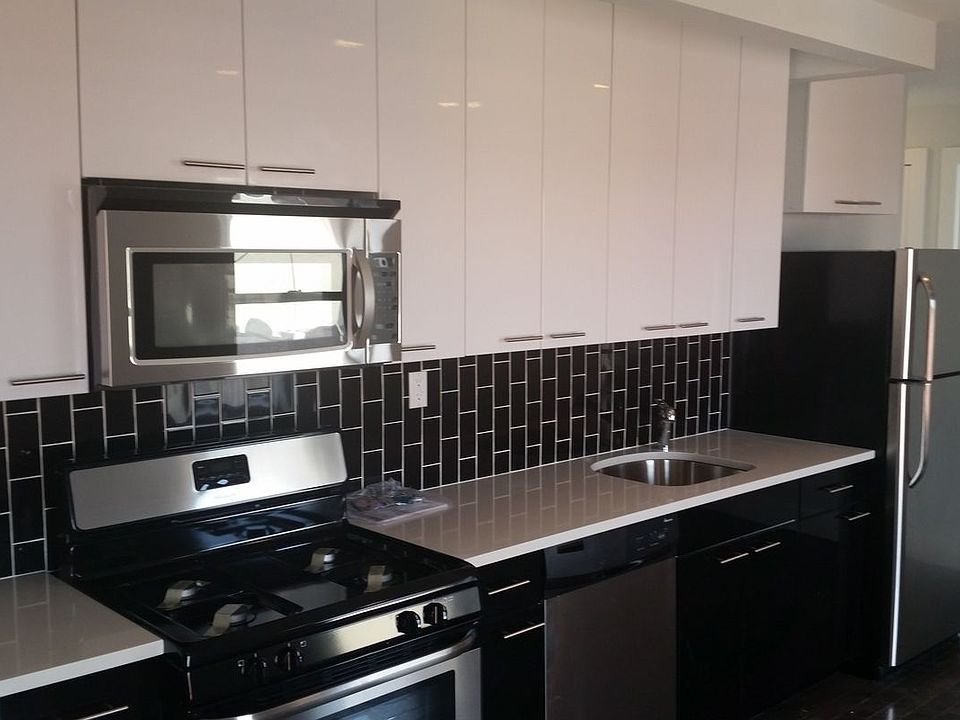 2nd image of 81 Kingston Ave