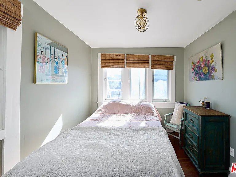 34 Park Ave — Photo 33