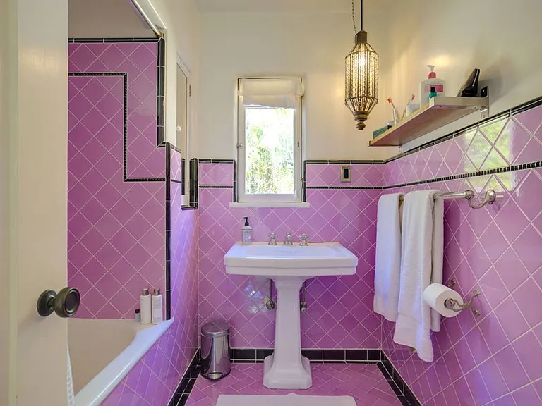 4778 Cromwell Ave — Photo 14