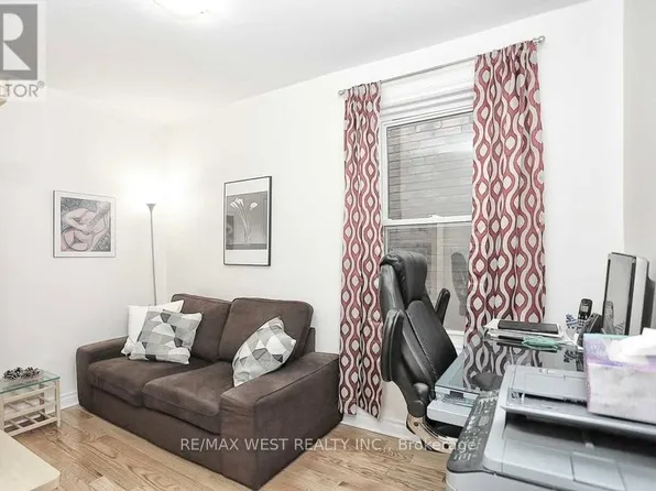 267 Lappin Ave #3, Toronto, ON M6H 1Y9