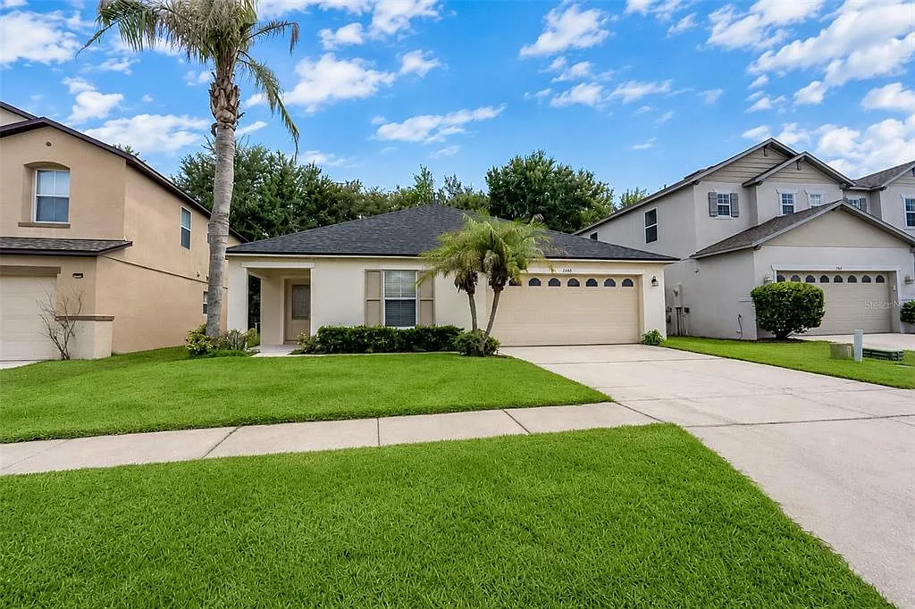 4 bed, 2.0 bath, 1940 sqft, $2,200 — Photo 2