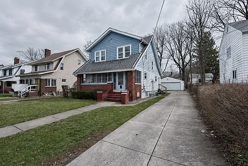 295 Noble Ave Photo 1
