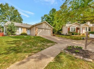 1402 Morning Sun Dr, Ballwin, MO
