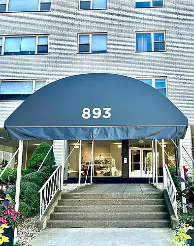 893 Farmington Ave #2F Photo 1
