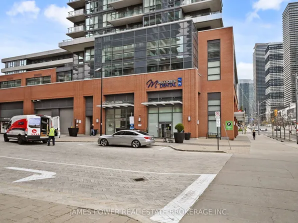 2200 Lake Shore Blvd W #1007, Toronto, ON M8V 1A4